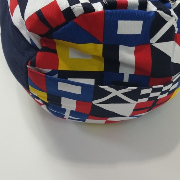 Tommy Hilfiger Duffle Bag - Picture 5 of 7